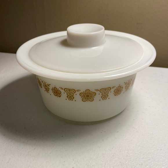 Pyrex Kitchen Vintage Pyrex 75 Gold Butterfly Round Butter Dish